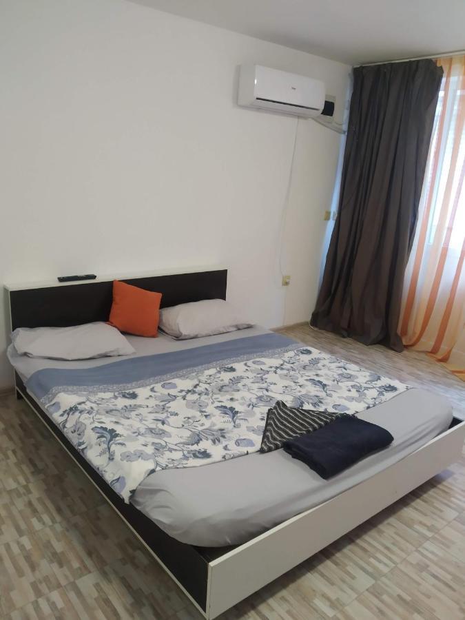 Ferienwohnung Апартамент Средна Гора Warna Exterior foto